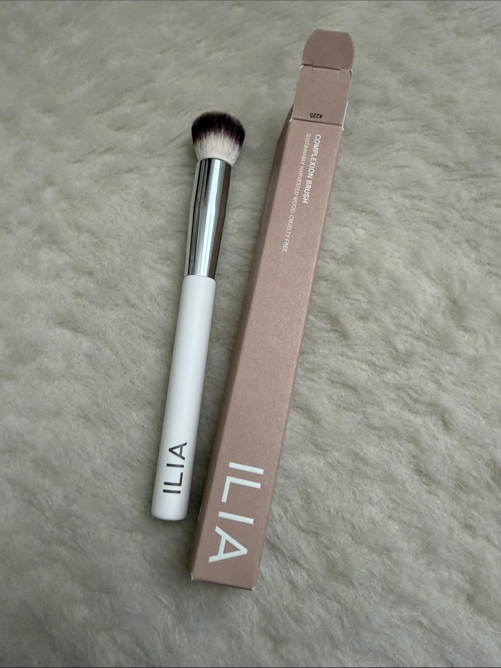 Ilia Beauty Complexion Brush